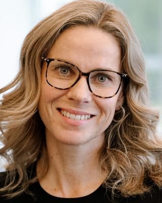 Pamela Carr profile image